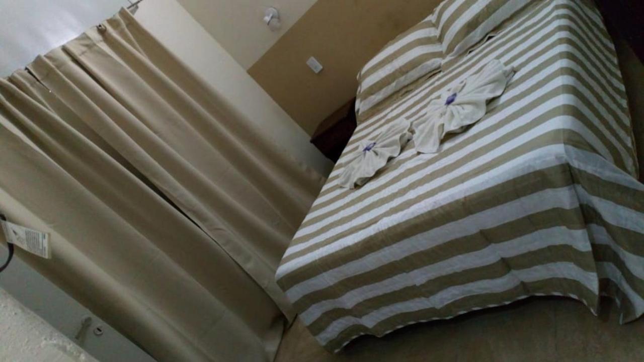 ויז'ה קרלוס פאס Hotel Nuevo Fatica מראה חיצוני תמונה